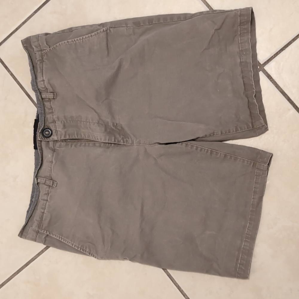 Men's grey/brown shorts